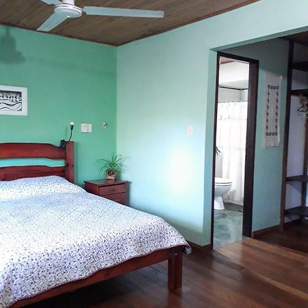 Jardin De Naipi Apartment Puerto Iguazu Ruang foto